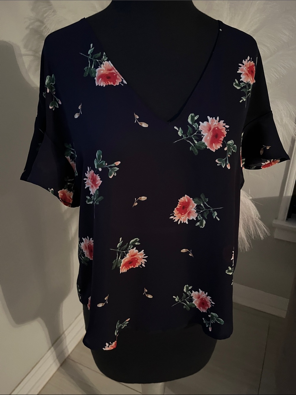 Lush Navy V-Neck Floral Blouse with Pink Blooms